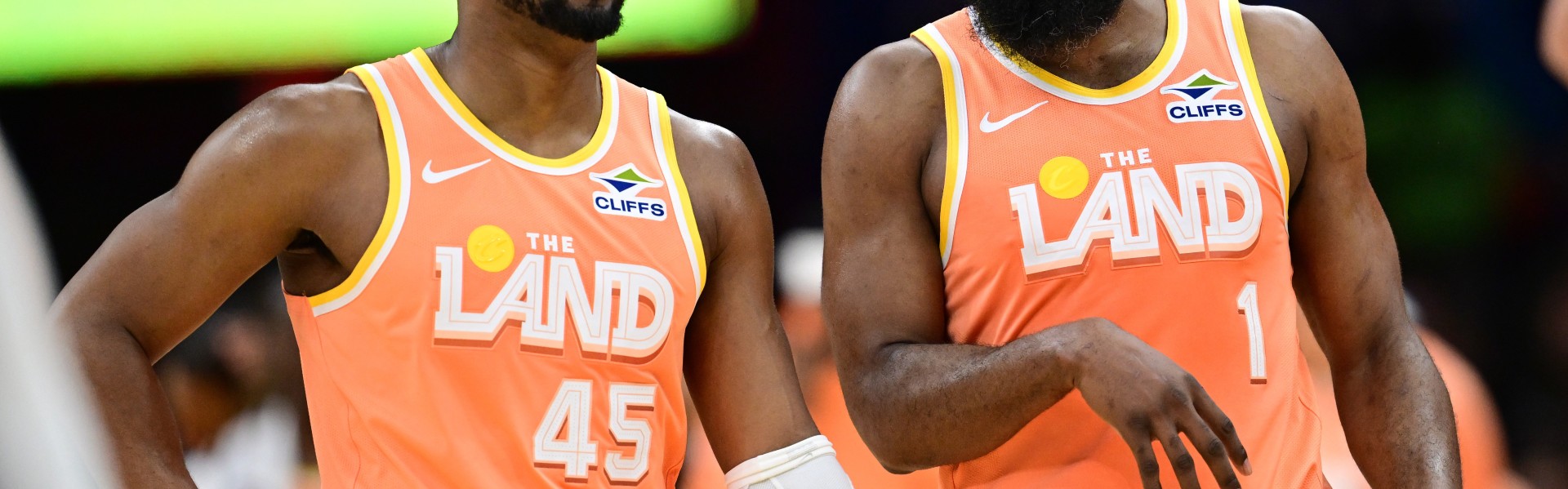 米切尔：一直在磨合新战术&amp;新体系 偶尔出现沟通失误也很正常