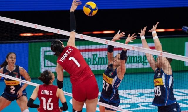 足球赛事-中国女排3比0意大利 战强队逆风中找回节奏是关键