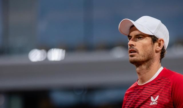 足球赛事-时隔三个月穆雷重返单打赛场 身体状况仍有隐忧