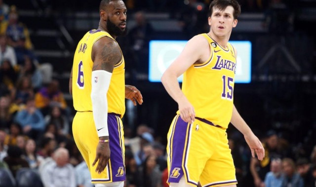 足球新闻-26-22！这就是里夫斯和詹姆斯的区别，湖人二当家已有答案